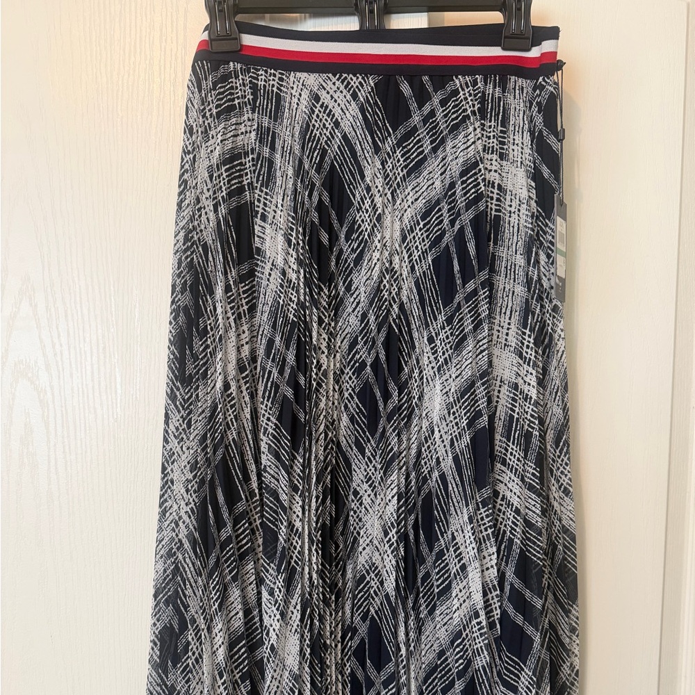 Tommy Hilfiger Navy and White Midi Pleated  Skirt